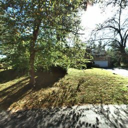 28 HEWLETT LN, PORT WASHINGTON, NY 11050