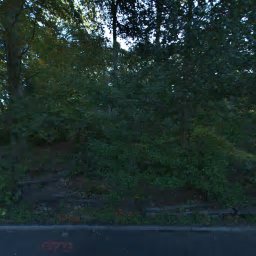24 DANVILLE DR, GREENLAWN, NY 11740