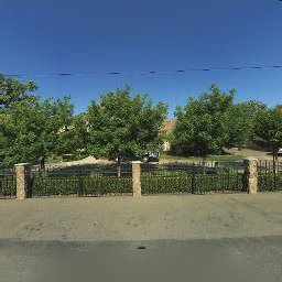 4266 N COLLEGE AVE, FRESNO, CA 93704