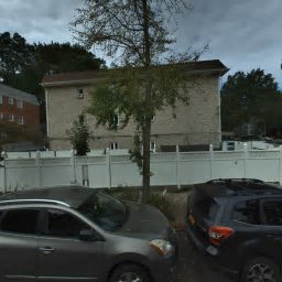 8686 MIDLAND PKWY, JAMAICA, NY 11432
